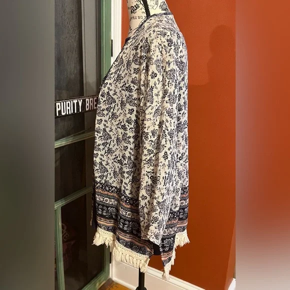 Peek a Boo Sleeveless & Fringed Kimono Set XL 🌸 - Picture 13 of 16